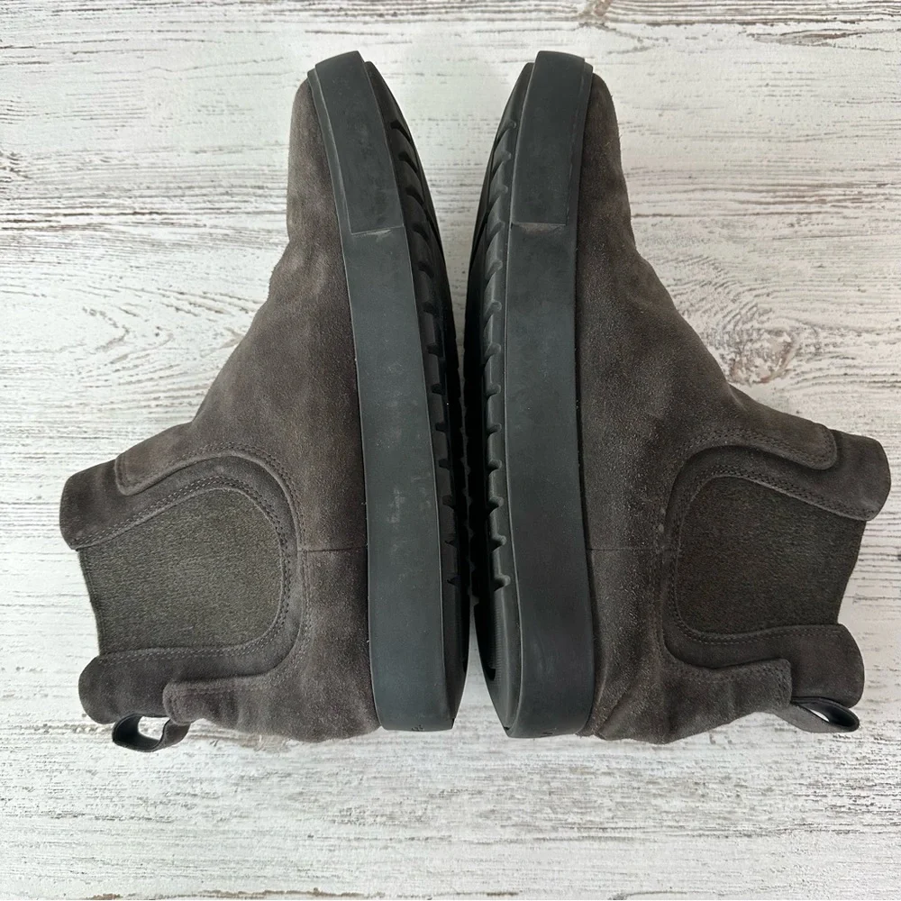 VINCE Lowell Water Repellent Suede Leather Chelsea Boots Brown 8.5